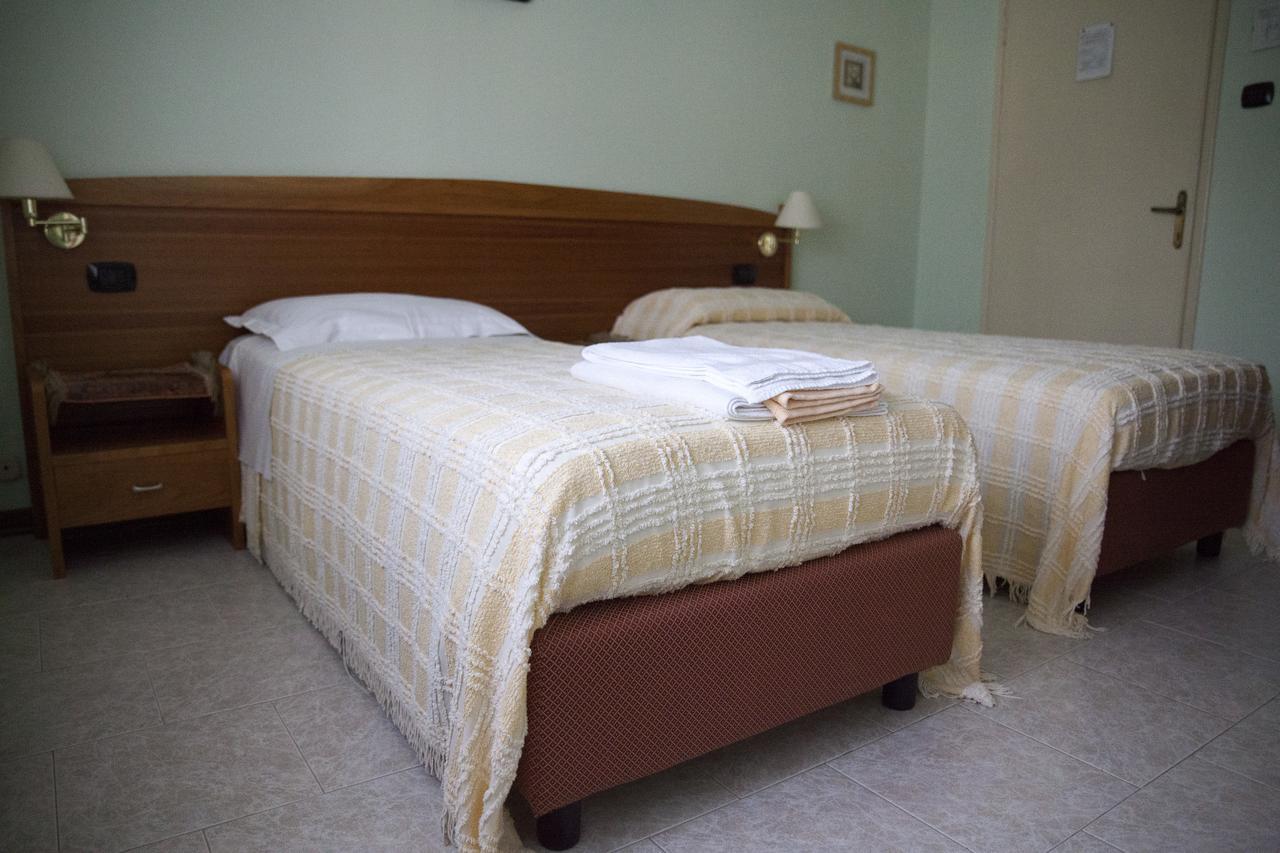 Hotel Trieste Pontelongo Zewnętrze zdjęcie